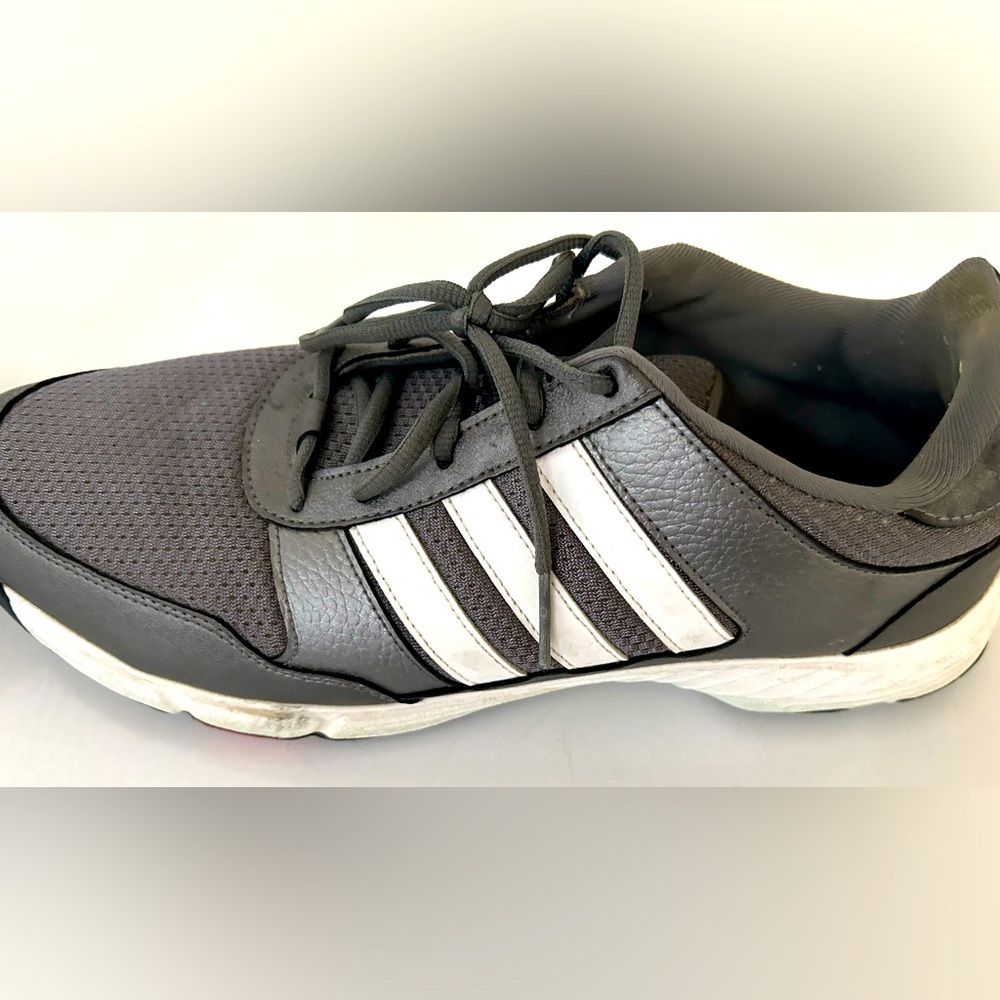Adidas size 13 grey golf shoes